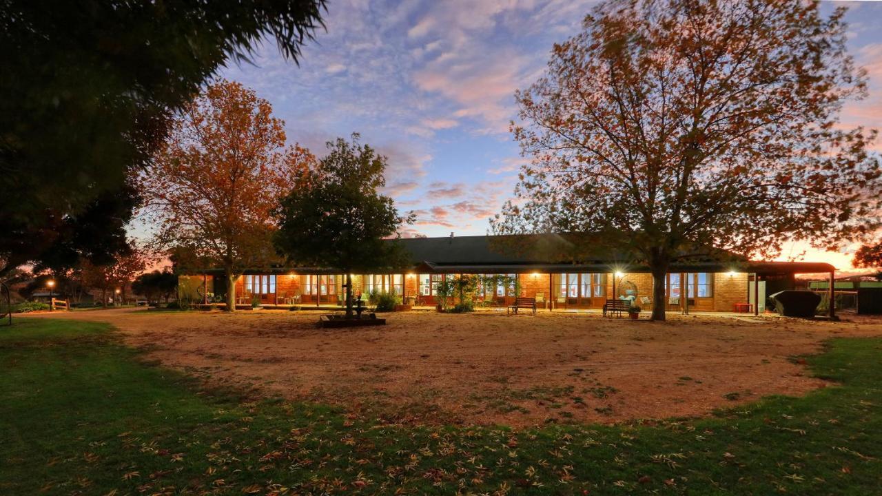 The Vineyard Motel คาวรา ภายนอก รูปภาพ